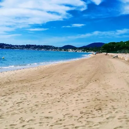 A 10Mn De La Plage!! Cavalaire-sur-Mer Exterior photo